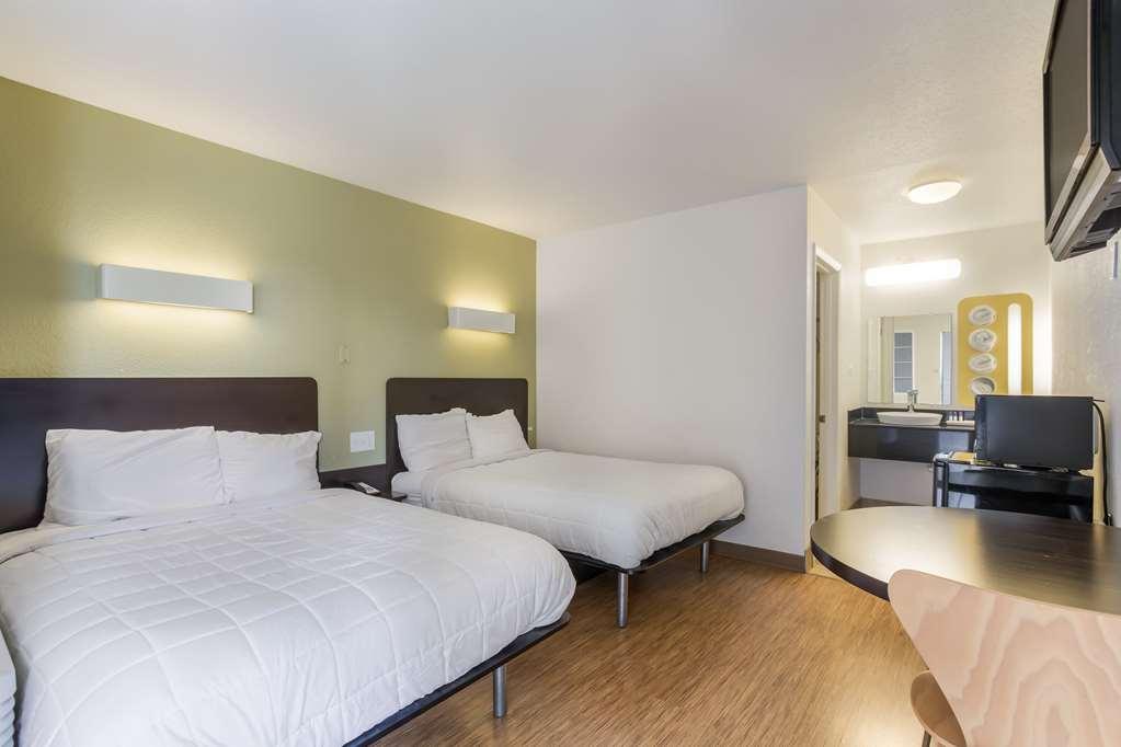 Americas Best Value Inn Μπόουλινγκ Γκριν Δωμάτιο φωτογραφία