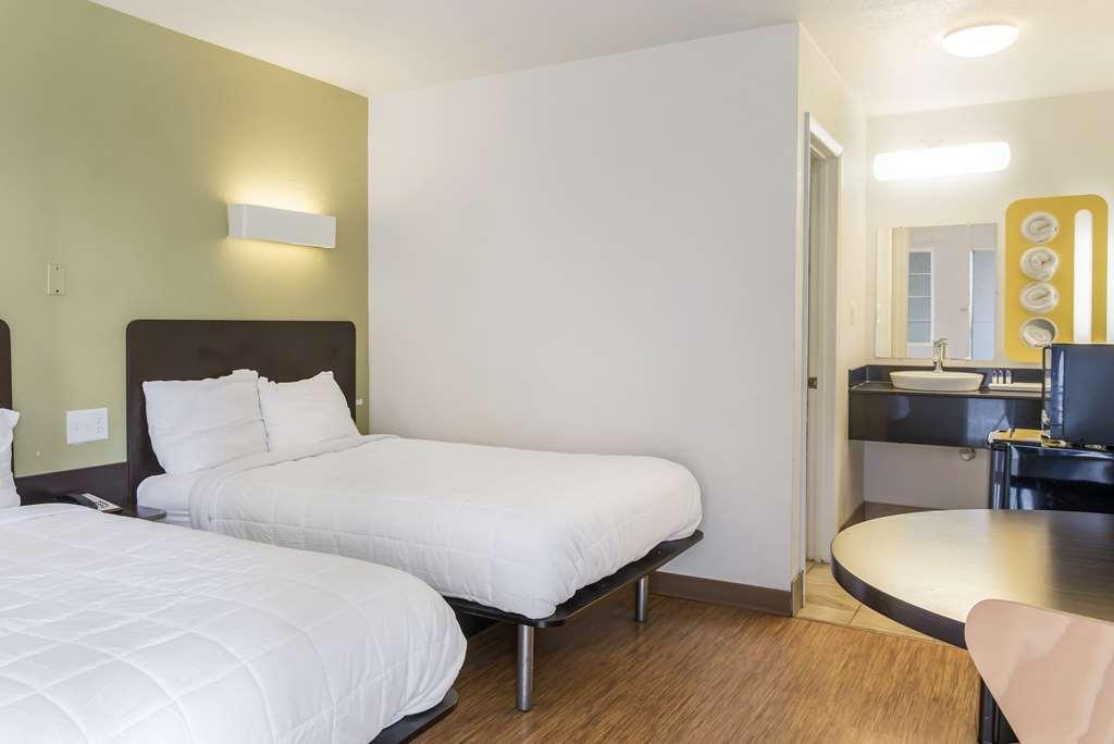 Americas Best Value Inn Μπόουλινγκ Γκριν Δωμάτιο φωτογραφία