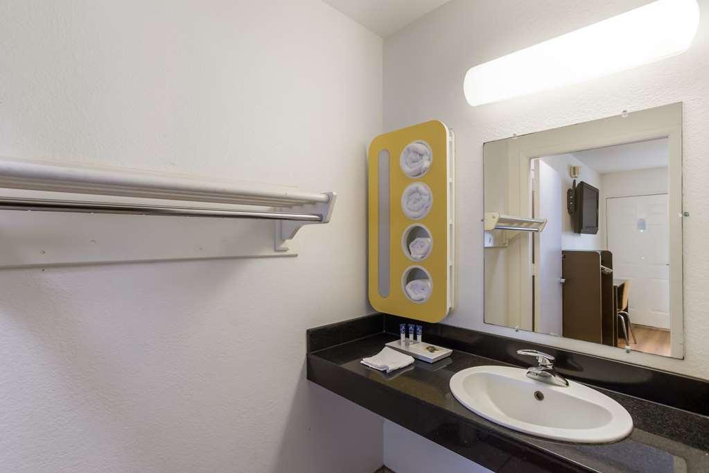 Americas Best Value Inn Μπόουλινγκ Γκριν Δωμάτιο φωτογραφία