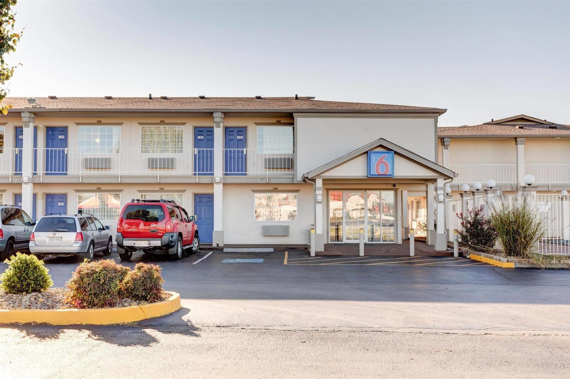 Americas Best Value Inn Μπόουλινγκ Γκριν Εξωτερικό φωτογραφία