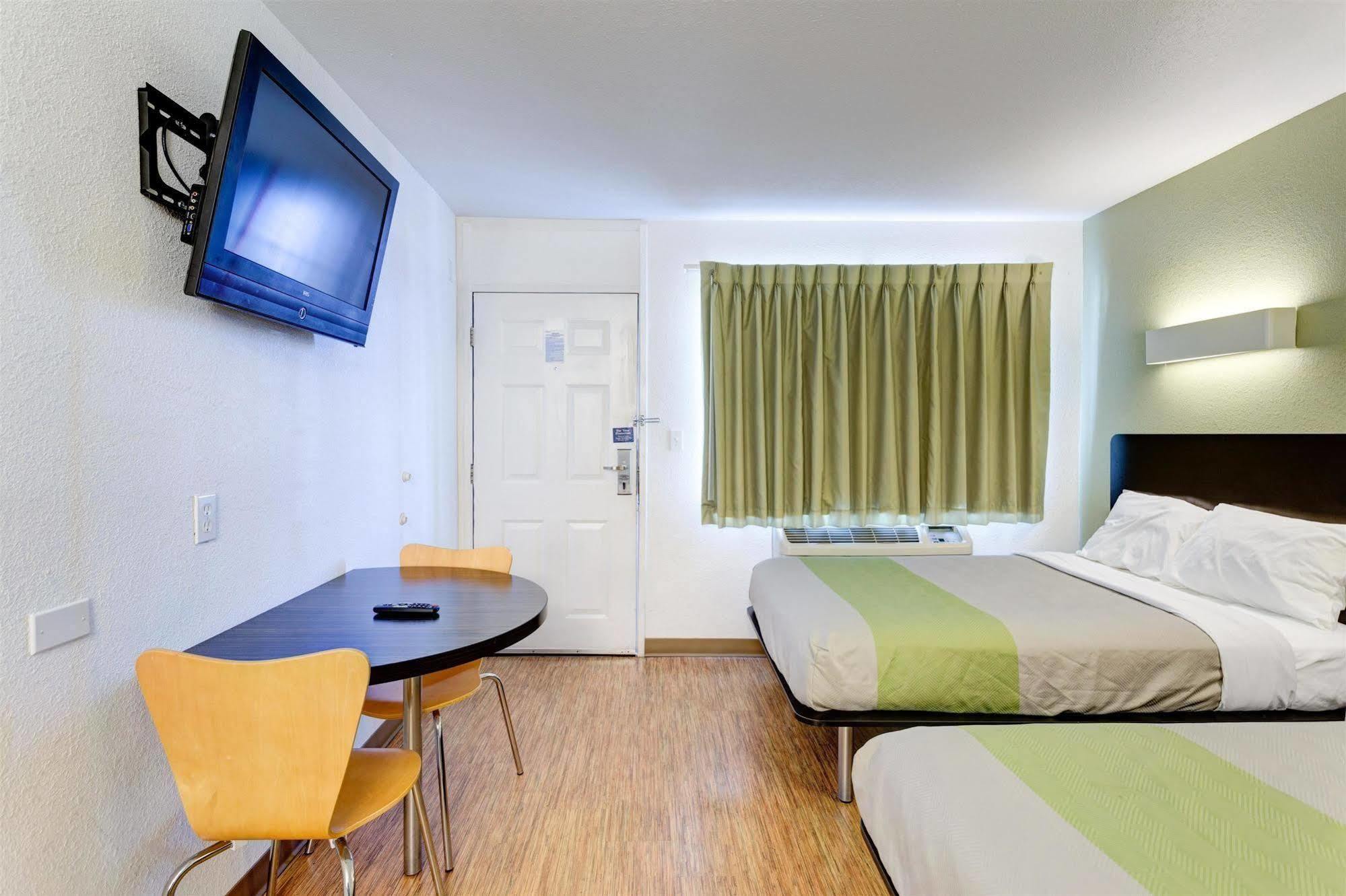 Americas Best Value Inn Μπόουλινγκ Γκριν Εξωτερικό φωτογραφία